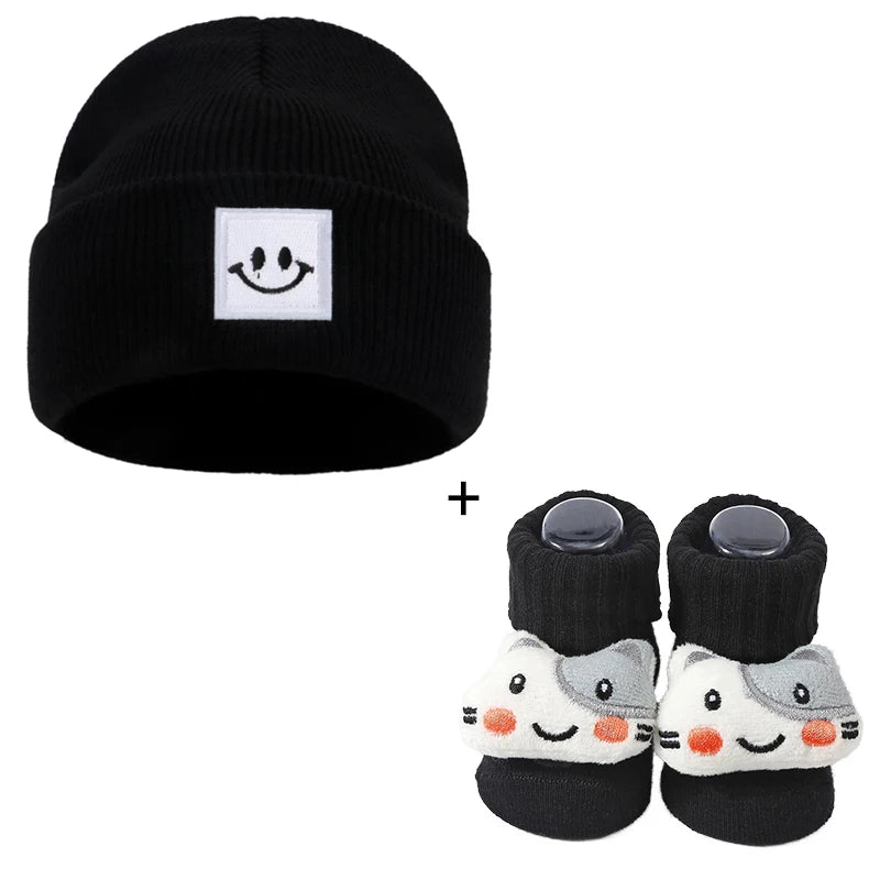 Cotton Baby Hat & Sock Set — 0–6 Months