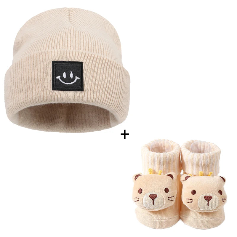 Cotton Baby Hat & Sock Set — 0–6 Months
