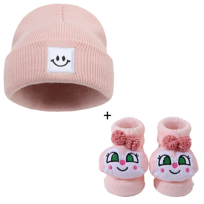 Cotton Baby Hat & Sock Set — 0–6 Months