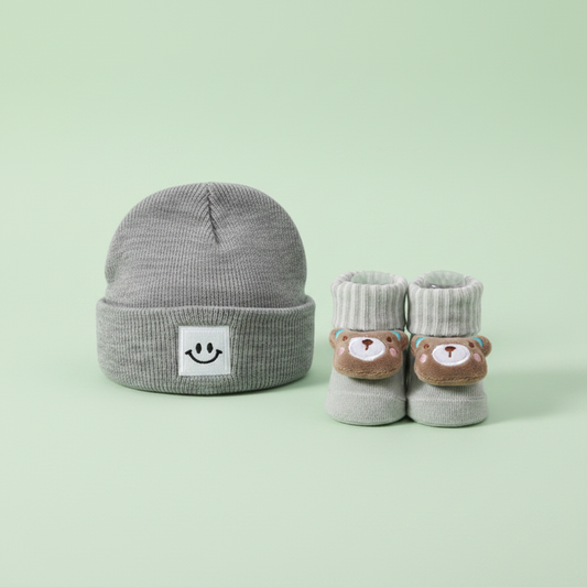 Cotton Baby Hat & Sock Set — 0–6 Months