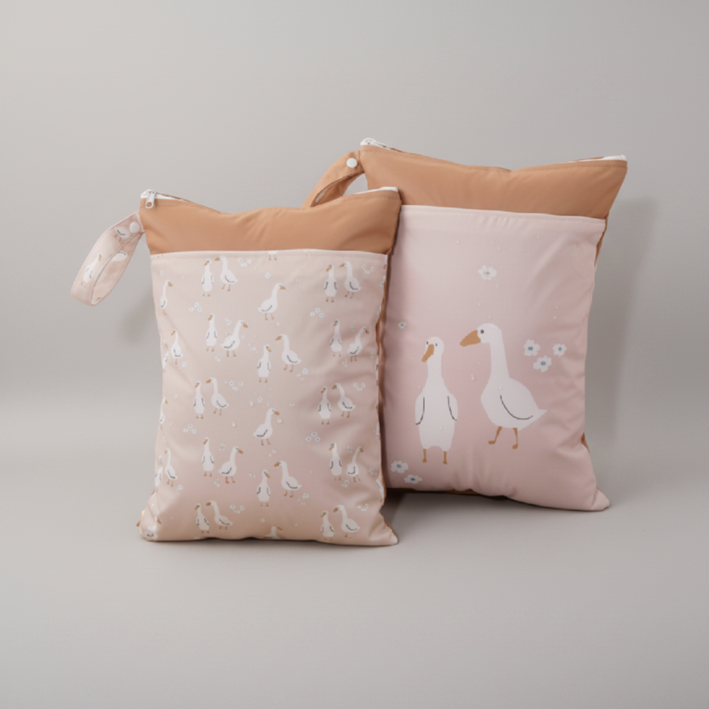 Wet bags packshot grijze achtergrond 1:1